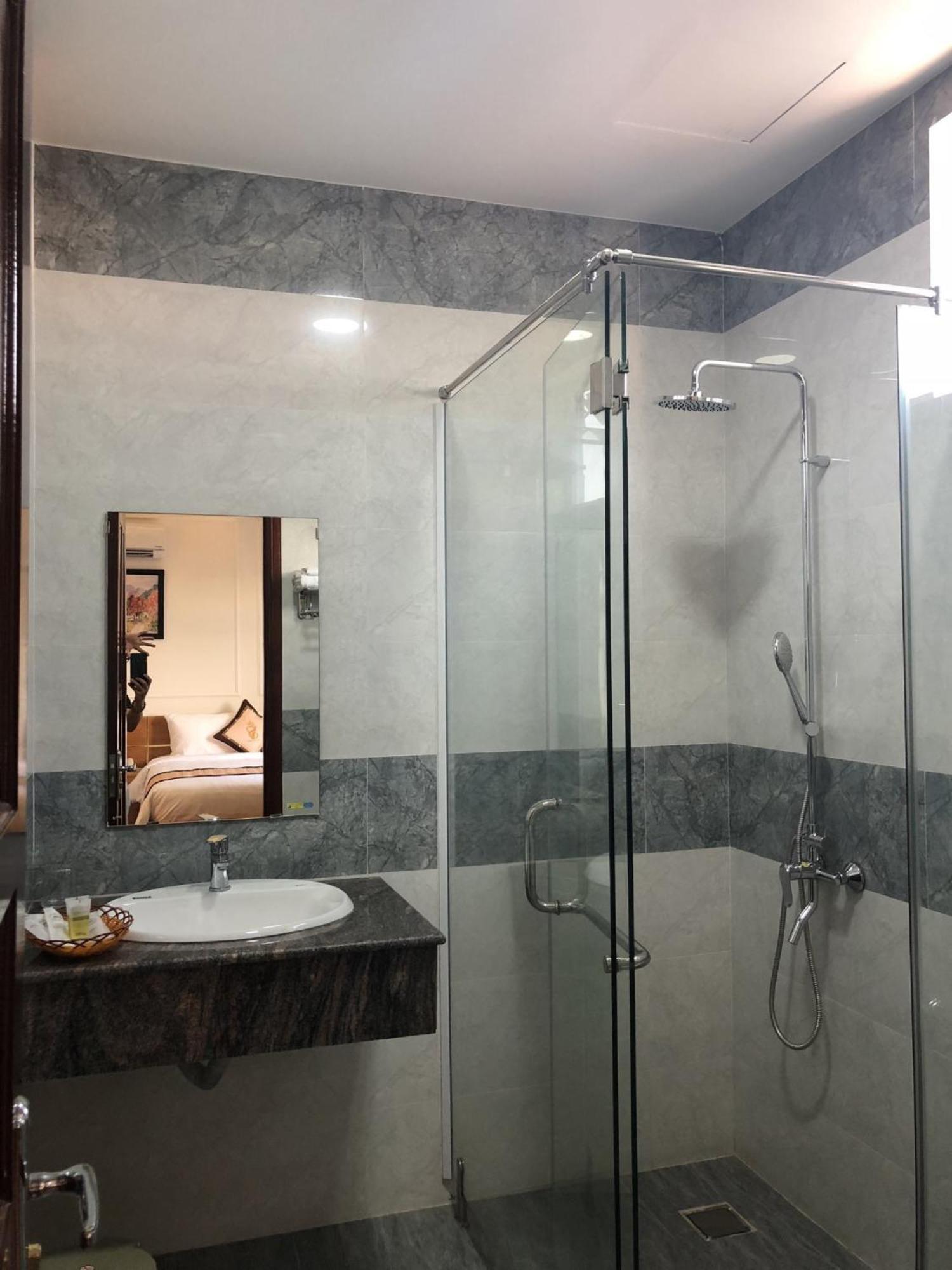 Khach San Sao Viet Hotel Quy Nhon Buitenkant foto